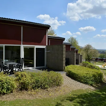 Holiday home Well-kept With Microwave, 4 Km From Valkenburg *