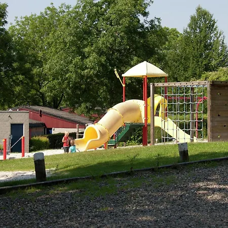 Holiday home Well-kept With Microwave, 4 Km From Valkenburg *
