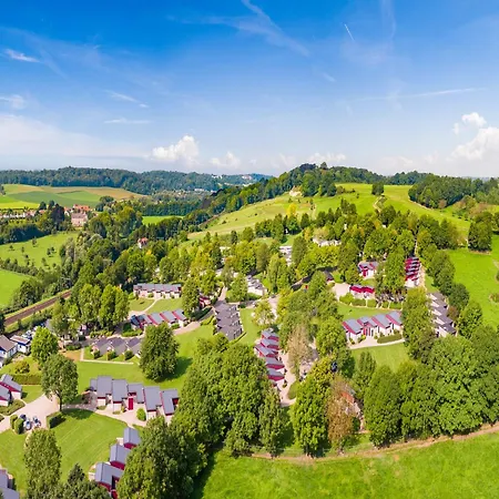 Holiday home Well-kept With Microwave, 4 Km From Valkenburg Walem