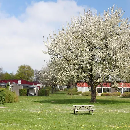 Holiday home Well-kept With Microwave, 4 Km From Valkenburg
